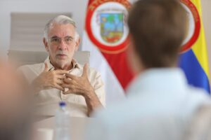 Gobernador Verano propone plan de intervención de Air-e y Afinia