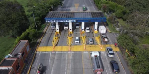 Restricciones para vehículos de carga pesada durante Semana de receso y festivo Mintransporte