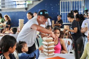Comedores comunitarios- alcalde (3)