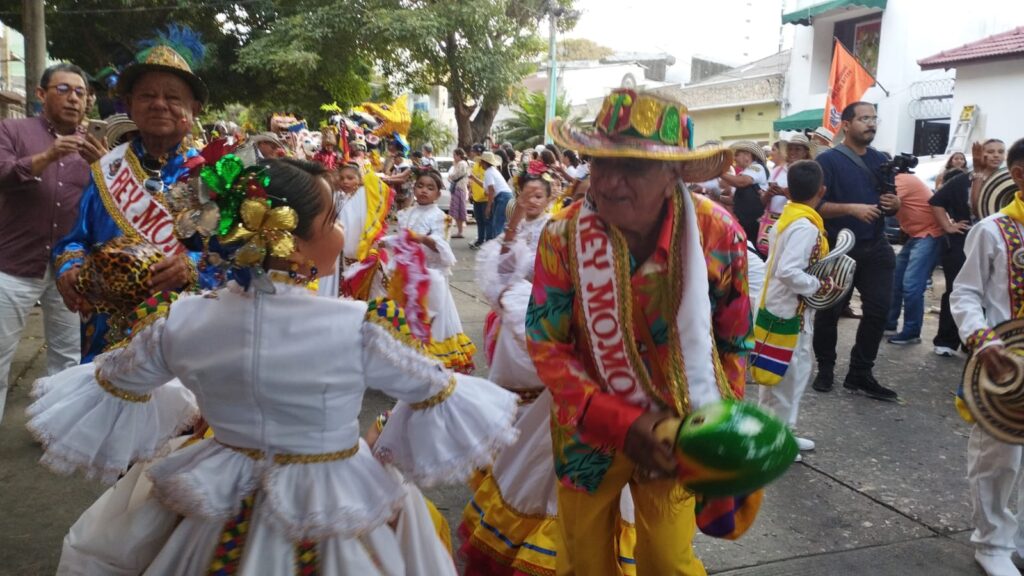 Asaltos carnavaleros (2)