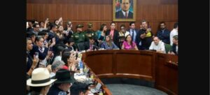 Senador hundio reforma laboral