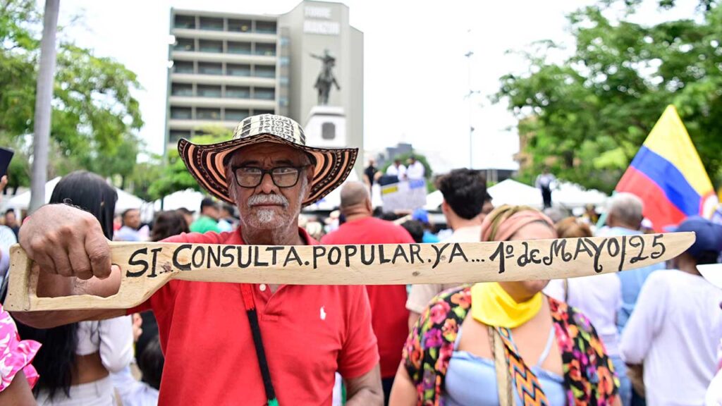Concentracion-del-pueblo-apoyo-Consulta-Popular-1280