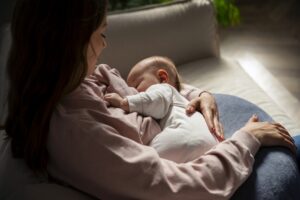 Corte Constitucional despido de madres lactantes requiere autorización del Ministerio de Trabajo