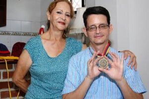 Leonardo y Teresa Prías