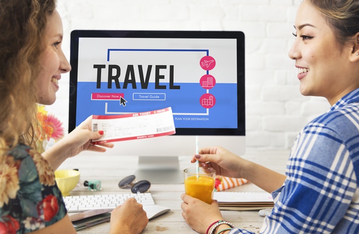Ofertas de viajes en línea durante el Travel Sale 2025