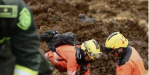 Rescate por alud de tierra