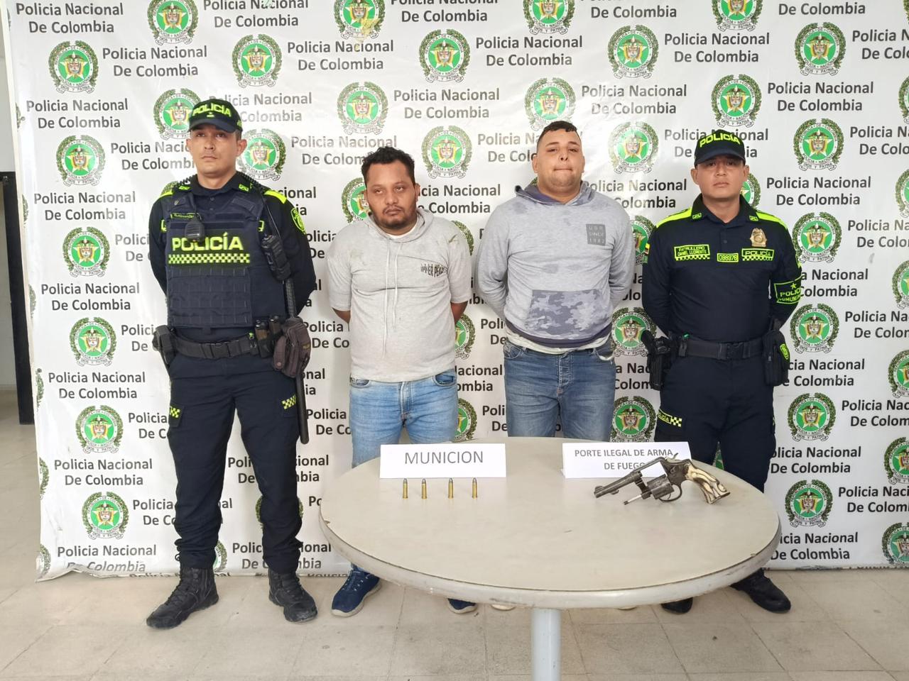 Capturados dos presuntos atracadores de establecimiento en Puerto ...