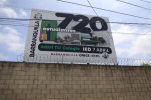 Primera piedra IED 7 de Abril (2)