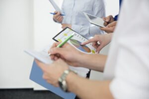 Supersalud anuncia cambios en interventores de Nueva EPS, Coosalud y SOS