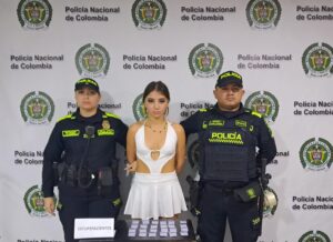 Policía captura a mujer con drogas sintéticas
