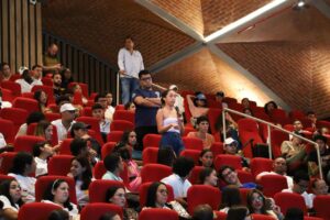 Encuentro candidatos C. Juventud (2)