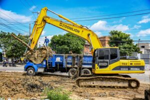 Distrito limpia 51 arroyos para prevenir inundaciones y cuidar el medioambiente