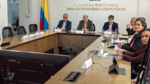 Empalme-Ministerio-de-Hacienda-entrego-balance-con-desempleo-de-8-1-porciento-1280