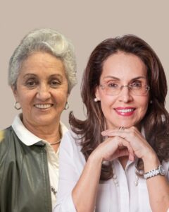 Retrato compuesto de Ilva Myriam Hoyos, con cabello corto canoso y chaqueta verde, al lado de Viviane Morales Hoyos, con cabello castaño, gafas y manos apoyadas bajo el mentón, sobre un fondo neutro.
